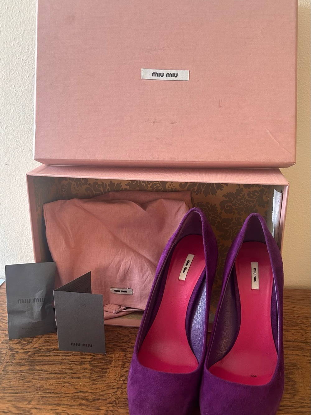 VINTAGE Miu Miu Purple Suede Velet Goatskin Pumps with Pink Insoles